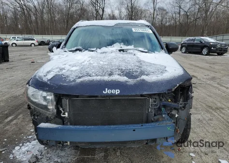 2016 Jeep Compass Sport z USA, uszkodzony, nr VIN 1C4NJDBB5GD556770